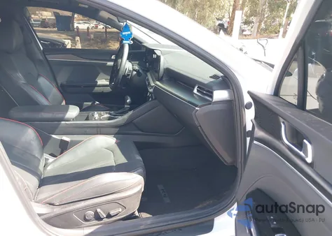 2024 Kia K5 Gt из США, поврежденный, VIN 5XXG44J83RG250858